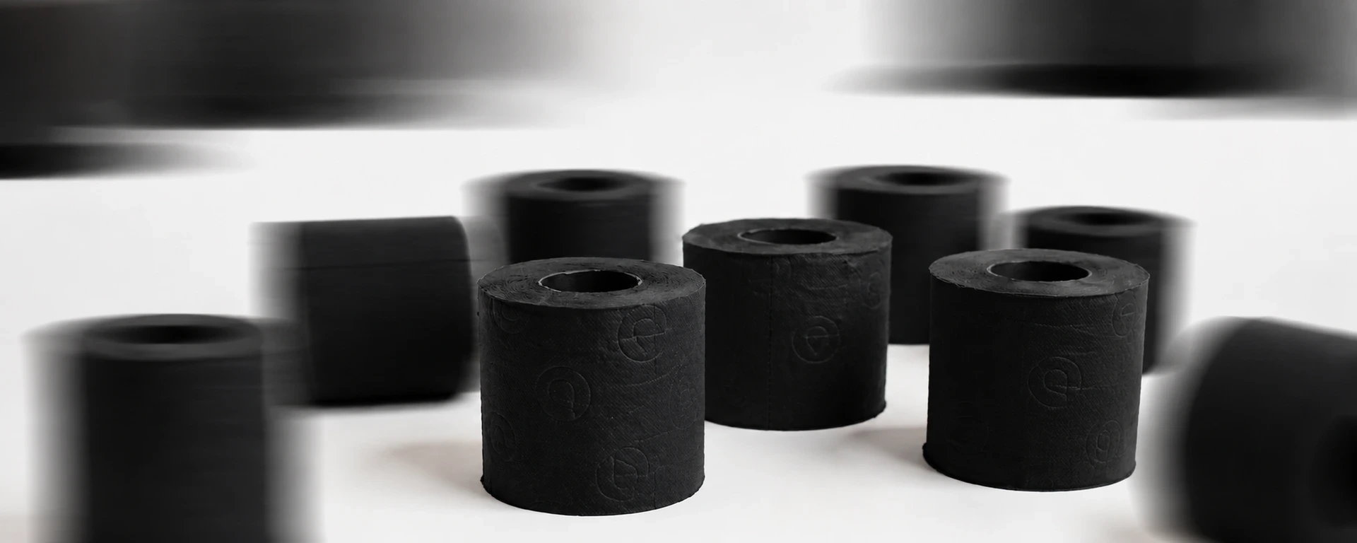 Papel higiénico negro: cuánto cuesta y por qué vale lo que vale